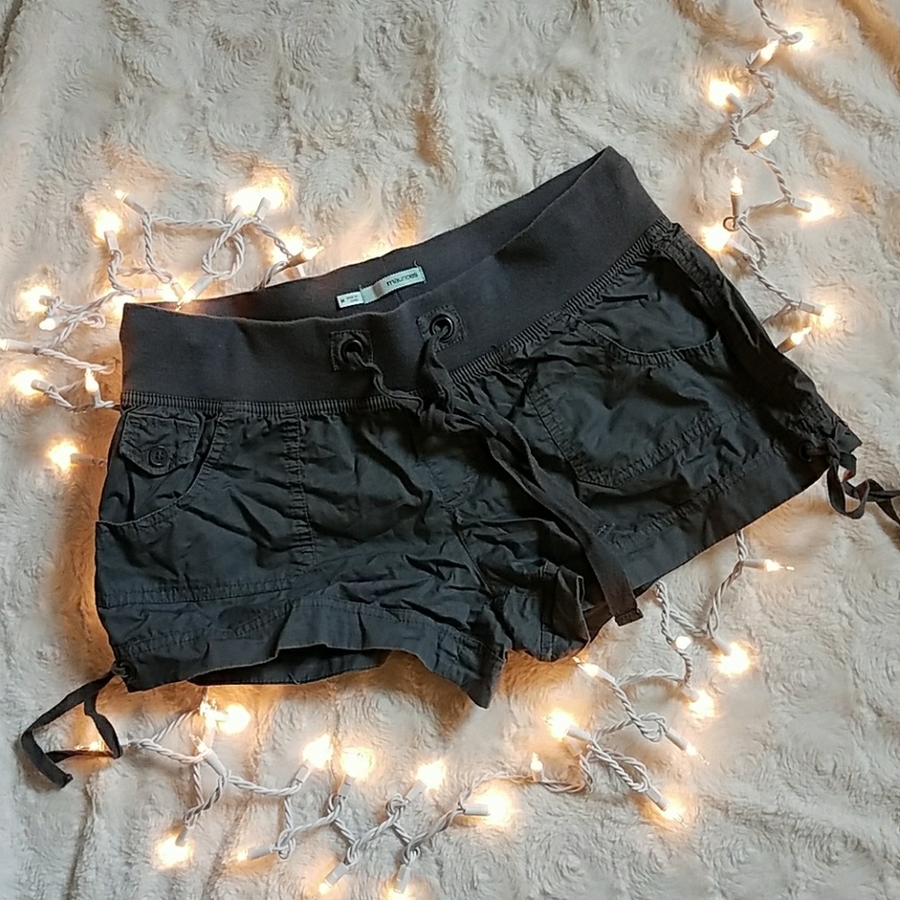 Grey shorts